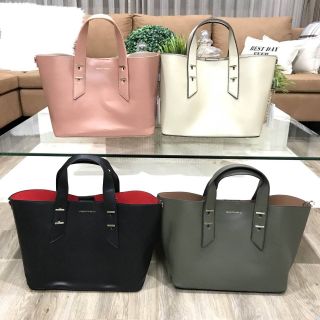 Charles&amp;Keith