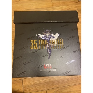 35th Anniversary Final Fantasy x Uniqlo ครบชุด การ์ดสองกล่อง พร้อมเสื้อ 16 ครบทุกลาย ตัวไซส์ XL ของแท้ 100%