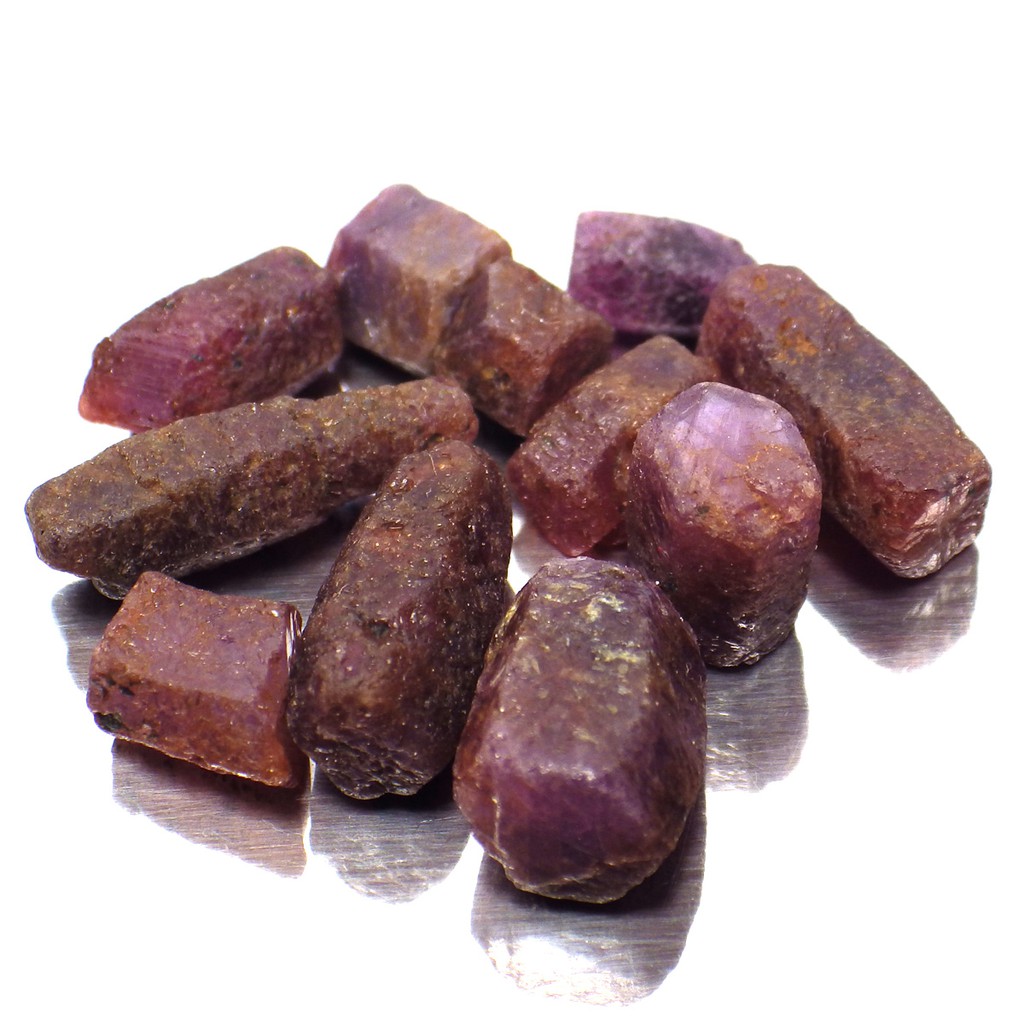 พลอยก้อน รูบี้ ทับทิม ดิบ แท้ ธรรมชาติ ( Natural Unheated Ruby ) หนักรวม 50 กะรัต