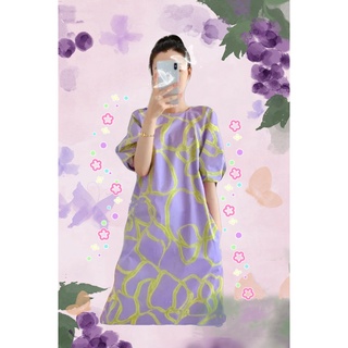 D88 Violet Dress เดรสสีม่วงลายกราฟฟิคน่ารักมากๆค่ะผ้าดีใส่สบายสุดๆสาวท้องใส่ได้เลยจ้า