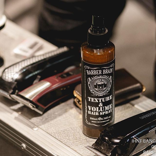 Barber brain texture and volume บาร์เบอร์ เบรน เท็กซ์เจอร์ แอนด์ วอลลุ่ม แฮร์ สเปรย์ เพิ่มวอลุ่มให้กับเส้นผม