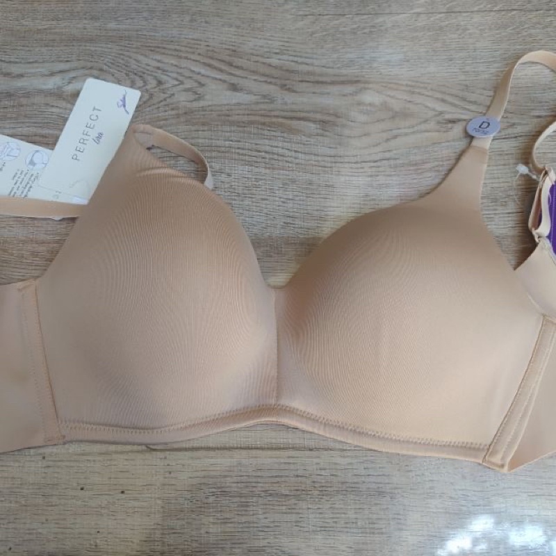 Sabina perfect bra รุ่น SBD7200CD สีเนื้อเข้ม 32D มือสอง