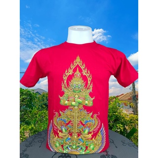 เสื้อยืด ลายไทย คอกลม สีแดง ลายท้าวเวสสุวรรณตาหวาน ใส่สบายไม่อึดอัด ใส่ได้ทั้งผู้ชายและผู้หญิง