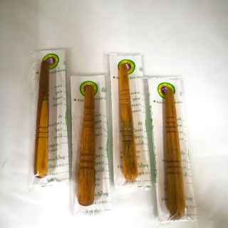 ไม้กดจุดฝ่าเท้า by Mook Herbs
