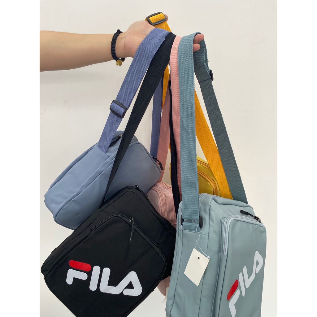 พร้อมส่ง กระเป๋า FILA สะพายข้าง ใบใหญ่มี 5 สี