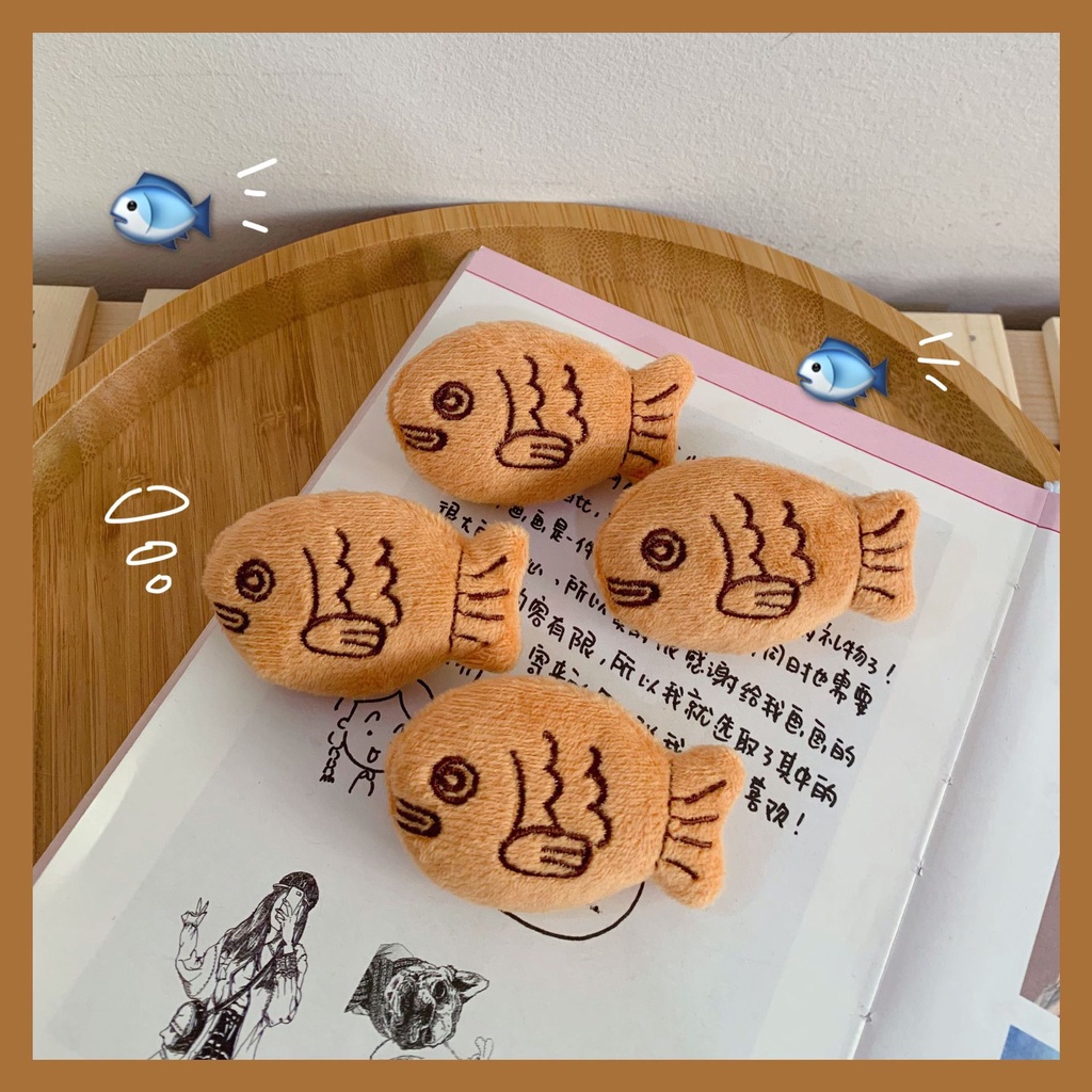 เครื่องประดับเข็มกลัด รูปการ์ตูนปลากะพงน่ารัก ขนาดเล็ก สําหรับติดเสื้อกันหนาว กระเป๋าเป้สะพายหลัง