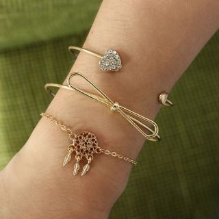 กำไลเซ็ท • Bangle Set