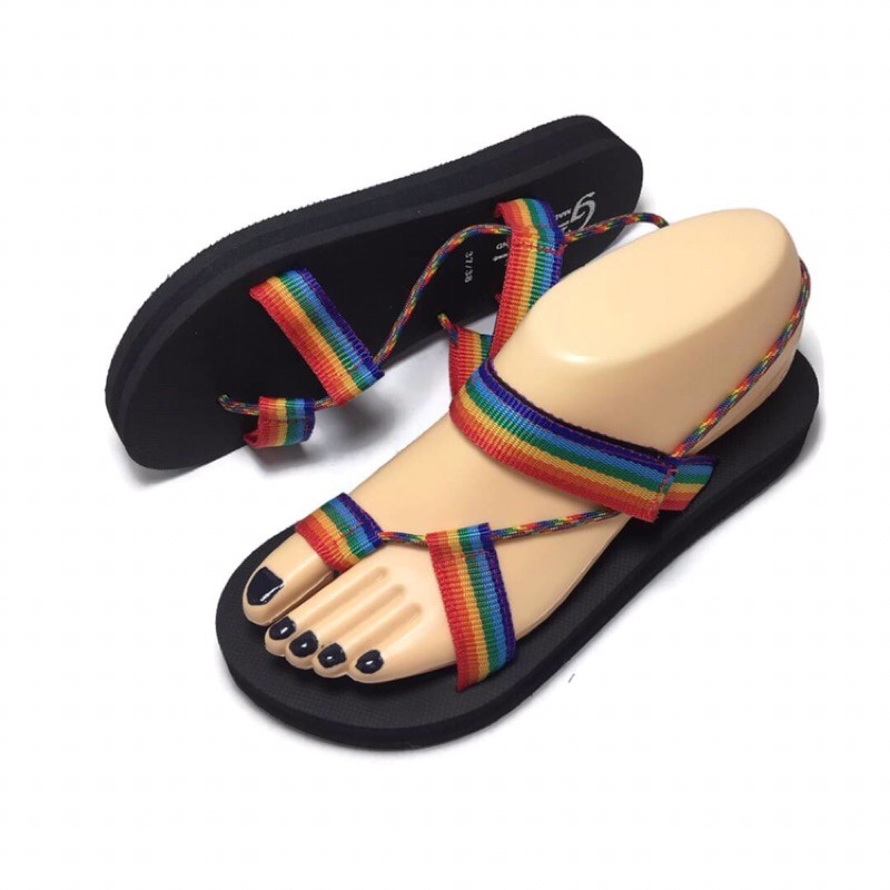 รองเท้าแตะรัดส้น สไตล์ญี่ปุ่น งานสาย Rainbow สีสันสดใส ดีไซน์ทรงเก๋ พื้นนุ่มใส่สบายเท้า