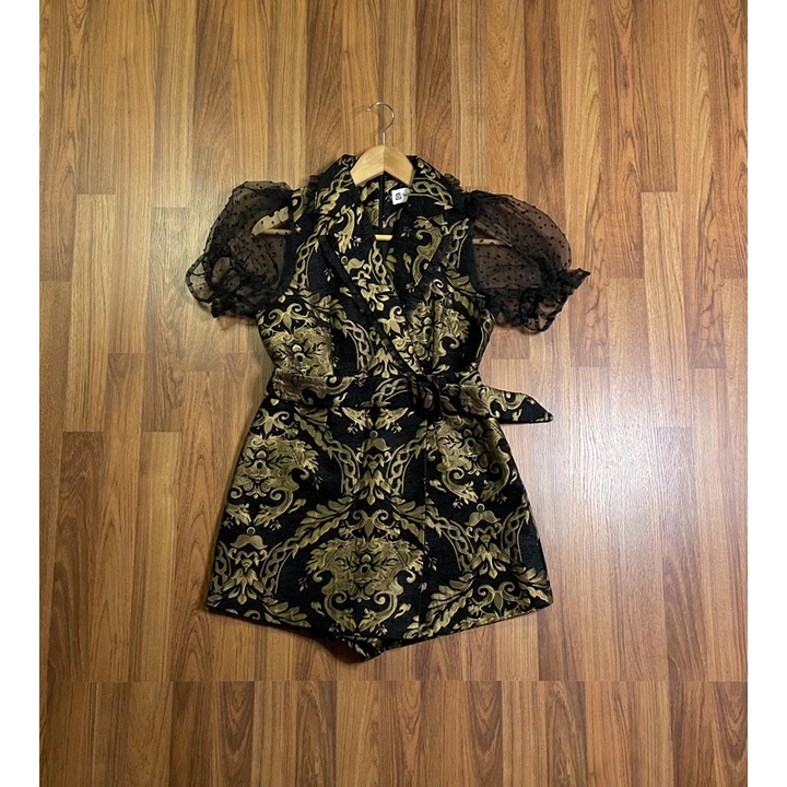 จั๊มสูทสั้น มือ2 ป้าย Valleygirl Size L