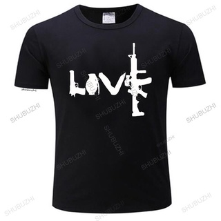 เสื้อยืดสีดำอินเทรนด์ใหม่ เสื้อยืดลําลอง แขนสั้น พิมพ์ลาย Banksy Street Art Love Guns AK-47 AK47 AK 47 คุณภาพสูง สีดํา แ