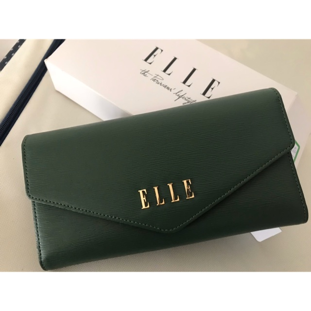 กระเป๋าตังค์ ELLE มือสองของแท้ 💯 ไม่มีตำหนิ ❗️Sale จาก 1300/24.05.2020/