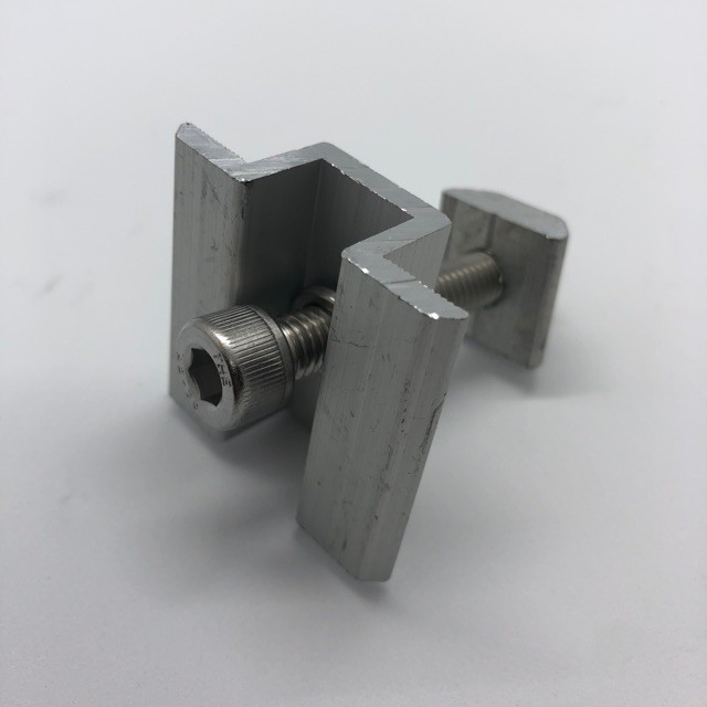 Middle Clamp 50 ตัวใช้กับแผงโซล่าเซลส์ได้ทุกรุ่น ขนาด40m