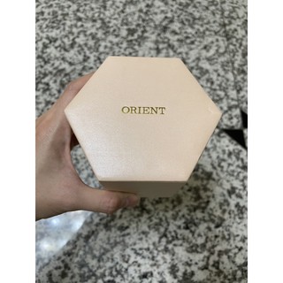 กล่องนาฬิกา Orient ของแท้ มือสอง มีตำหนิเล็กน้อยตามภาพ สนใจทักแชทก่อนค่ะ