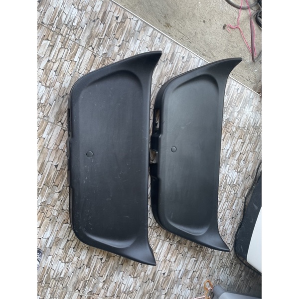 แผ่นปิดฝาท้าย honda jazz 2004-2007