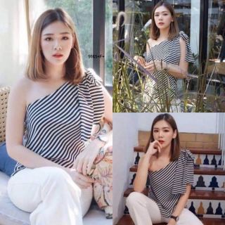 เสื้อเปิดไหล่เฉียงแมทกางเกงเอวสูง เหมาะกับสาวมั่นจ้า