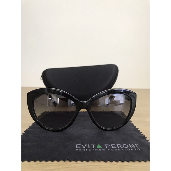 Sunglasses Evita Peroni, like new.