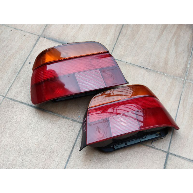 ไฟท้าย BMW E39 แท้ เก่าญี่ปุ่น ราคา/คู่ ทักขอดูสภาพก่อนสั่งซื้อ!