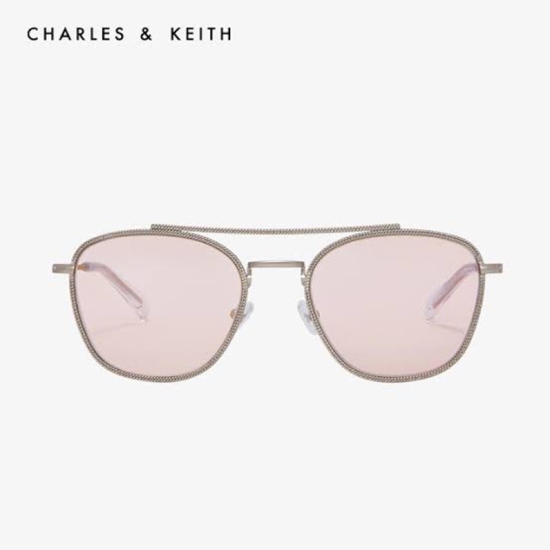 แว่นตากันแดด CHARLES & KEITH