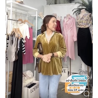 เสื้อเชิ้ตผ้ากำมะหยี่เนื้อดี นุ่มลื่น สีเหลือง ทรง  Oversize จากร้าน Simplepar  ทรงหน้าสั้นหลังยาว