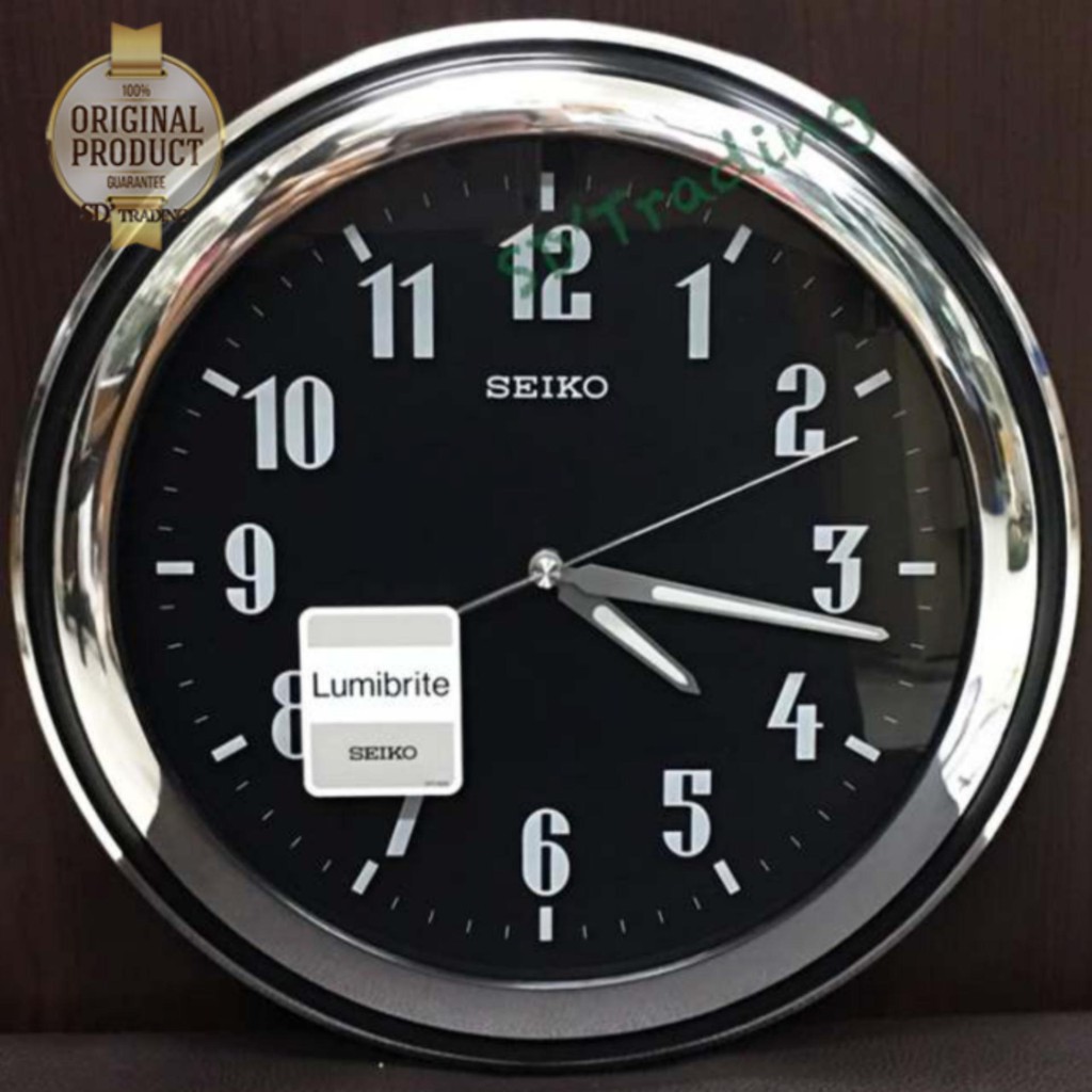 SEIKO นาฬิกาแขวนผนัง ตัวเลขสะท้อนแสง สีเงินสลับดำ รุ่น QXA313T