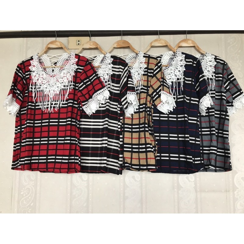 เสื้อแขนสั้นแต่งลูกไม้ทั้้งคอและแขนผ้ามูลเวฟสาวอวบใส่ได้สาวอ้วนนิดๆได้ใส่เที่ยวใส่ทำงานใส่ทำบุญใส่ได้ทุกงานทรงสุภาพสีสัน