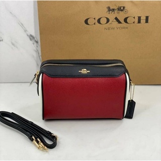 COACH BENNETT CROSSBODY IN SIGNATURE Leather