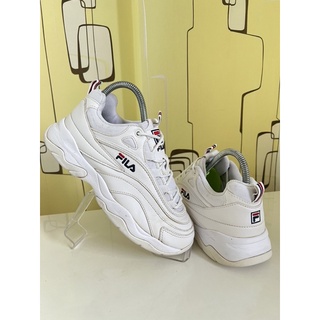 รองเท้าผ้าใบ FILA size 38