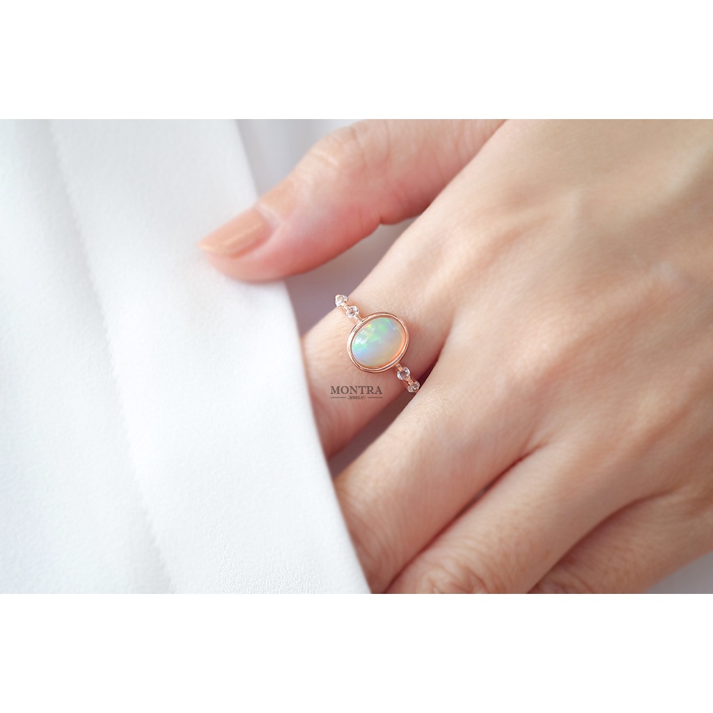 แหวนโอปอล แหวนพลอยเสริมดวง แหวนเงินแท้ 925 ฝังพลอยแท้ by Montra Jewelry