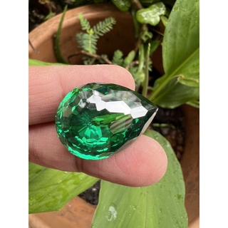 Emerald cubic zirconia Pear shape columbian color