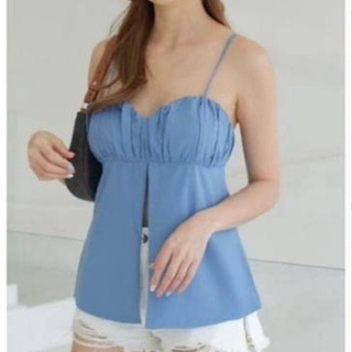 (ใส่โค้ด OCTINC30 เหลือ 174.-) เสื้อสายเดี่ยวแต่งยับอก ผ่าหน้าลุควัน