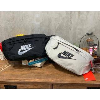 กระเป๋าคาดอก คาดเอว NIKE Tech hip pack