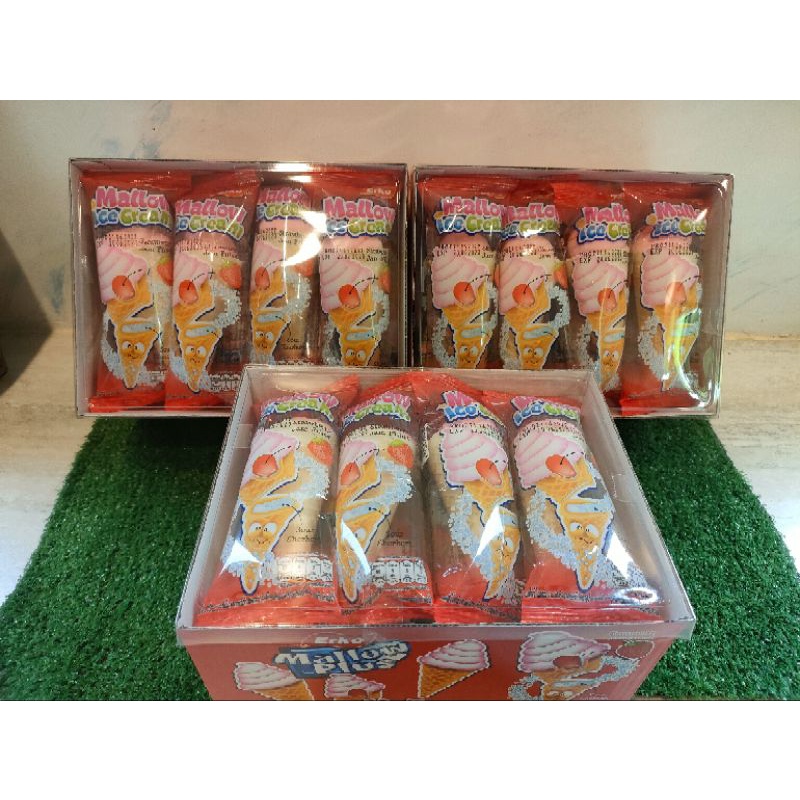 80บาท ไอติมมาชเมลโล่สอดใส้สตอเบอร์รี่ อันใหญ่ 1กล่อง