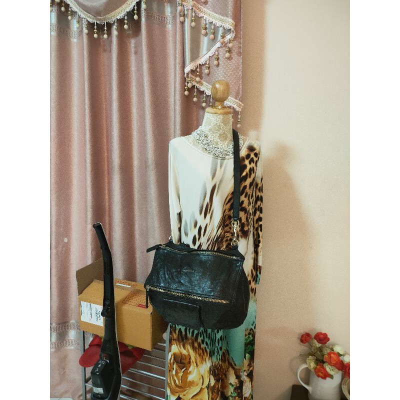 กระเป๋าจีวองซี Givenchy pandora