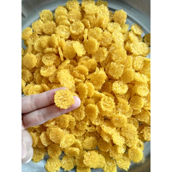 🔥pj-khaotan(ถูกที่สุด พร้อมส่ง)🔥( 1 กิโลกรัม )ข้าวแต๋นน้ำแตงโมแผ่นดิบ2เซน (สีเหลือง ฟักทอง)1กิโลกรัม