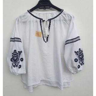 เสื้อ แขน ปักแน่นๆ  อก 44 สภาพใหม่มาก