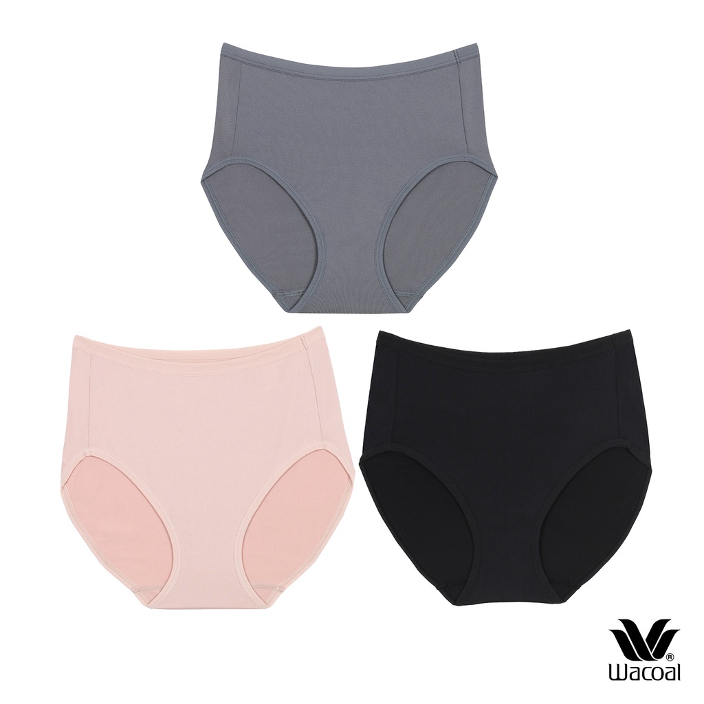 Wacoal Short Panty แพ็ค 3 ชิ้น กางเกงในใส่สบายวาโก้ รูปแบบเต็มตัว รุ่น WU4T34 สีเบจ-ดำ-เทา