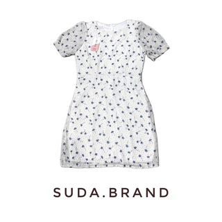 SUDA.BRAND - เดรสลายดอกไม้สีขาว