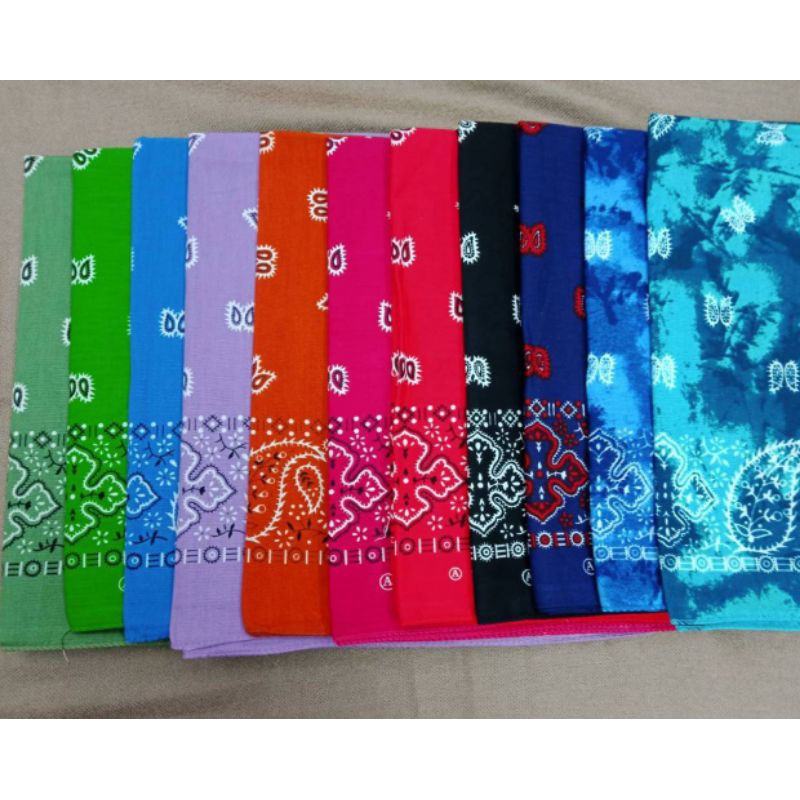 ผ้าเช็ดหน้า ลายหยดน้ำ เป็นผ้าcotton ผืนเล็ก