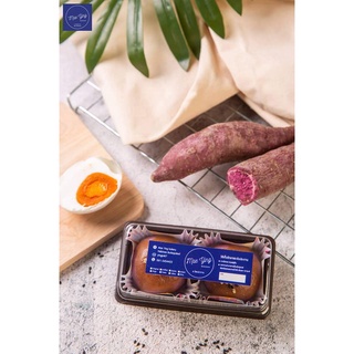 ขนมเปี๊ยะไข่เค็มลาวาแป้งมันม่วง 2 ชิ้น by Mae Ying bakery *พ…