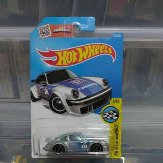 รถเหล็ก Hot wheels PORSCHE 934 TURBO RSR #17 (lb27)