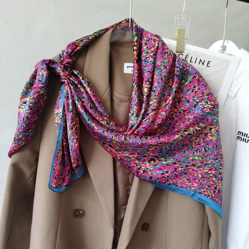Lisa ผ้าพันคอแฟชั่น 110X110 ซม.ผ้าพันคอสี่เหลี่ยมพิมพ์ผ้าพันคอผู้หญิง Lady Shawl Musilim Bawal