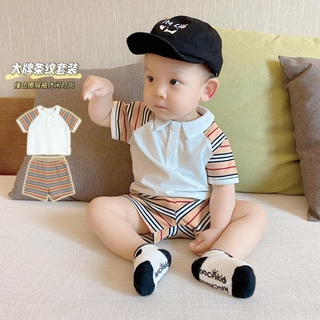ชุดเสื้อแขนสั้นกางเกงขาสั้นสําหรับเด็กผู้ชายสองชิ้น