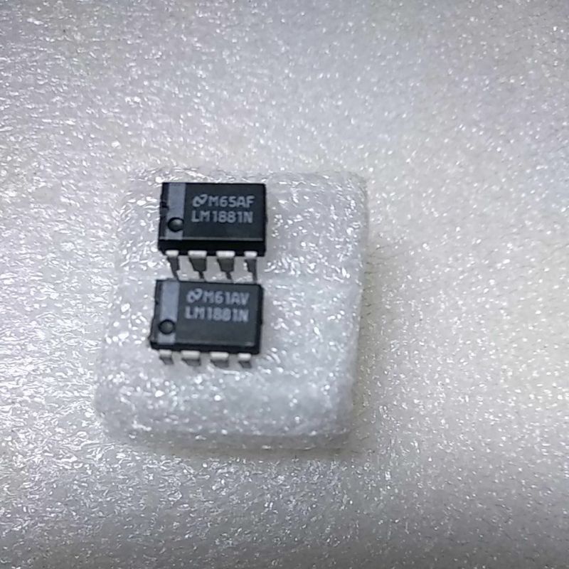 ไอซี LM 1881********