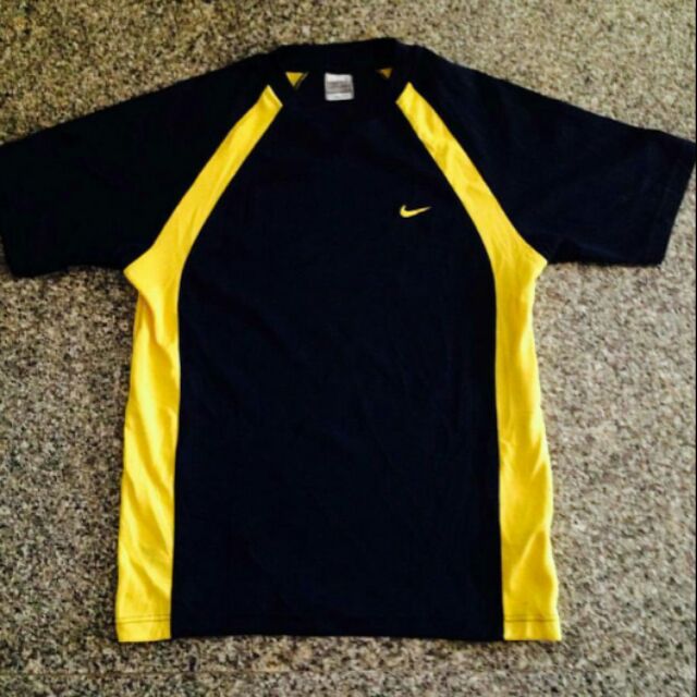 เสื้อกีฬา Nike