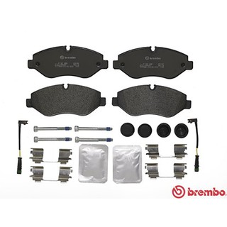 ผ้าดิสเบรคหน้า BENZ Sprinter 3,5 906 907 910 2006- VITO W639 2003- W447 2014- BREMBO