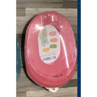 กระโถนเด็ก ฝารองชักโครก Nanny N0462 สามารถใช้ได้กับ สุขภัณฑ์รุ่นมาตรฐานได้ทุกรุ่นค่ะ มีพร้อมส่ง สีฟ้า ขาว และชมพู นะคะ