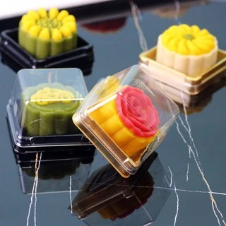 กล่องขนมเปี๊ยะ กล่องใส่ขนมทรงสี่เหลี่ยมฐานสีทอง กล่องขนมไหว้พระจันทร์ (แพ็ค50ชิ้น)