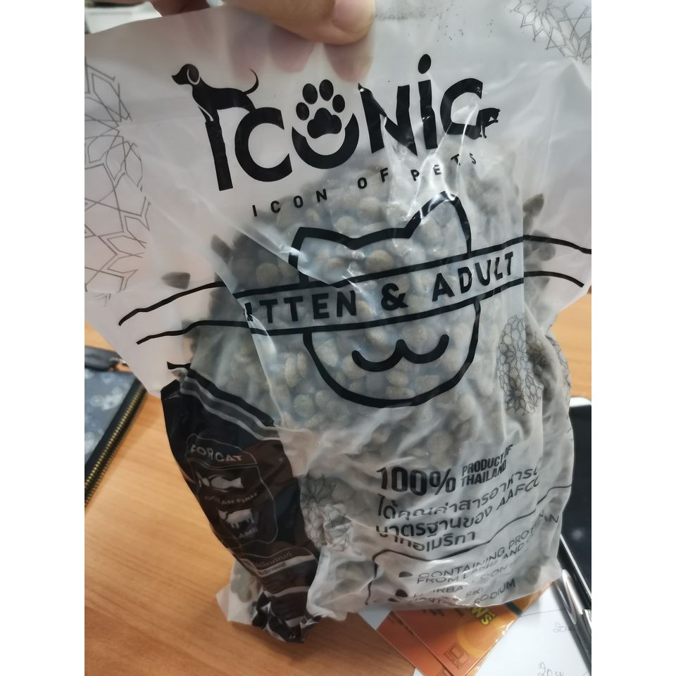 🐰เตรียมจัดส่ง🐰 อาหารแมว iconic แบ่งขาย 1 กิโล