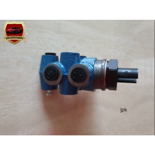 เซฟตี้เบรคหลัง (ตัวช่วยเบรค) TOYOTA C0MMUTER KDH22 T/W OEM