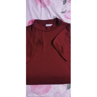 เสื้อครอปทอปสีแดงเลือดหมู​ Burgundy Red​ Crop​ Top